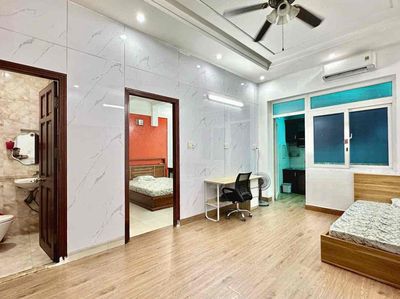 The two-room apartment system is full of furniture near the 7th district.