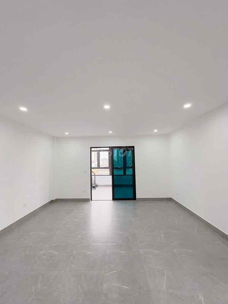 Rent Lê Trọng Tấn Street, corner block (8.8 floors).S:85 meters. For $50 million.