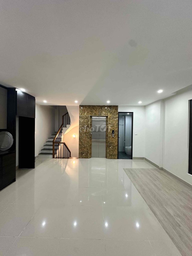 Rent Vũ Tông Phan. Oh, yeah, yeah. Business. elevator S:40 meters.6 T. 16 million/t