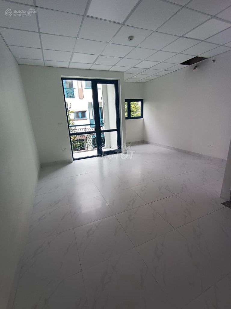 Rent a house at the belonger Vạn Phúc, Hà Đông 91m 6 elevators at 40 million a month.