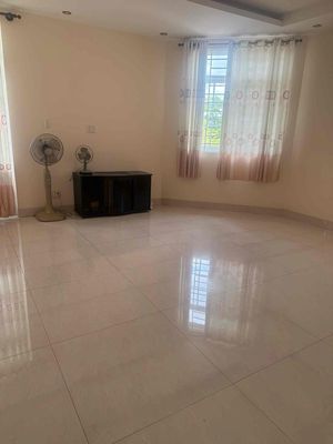 Rent a Phạm Hữu Lầu Relocation.