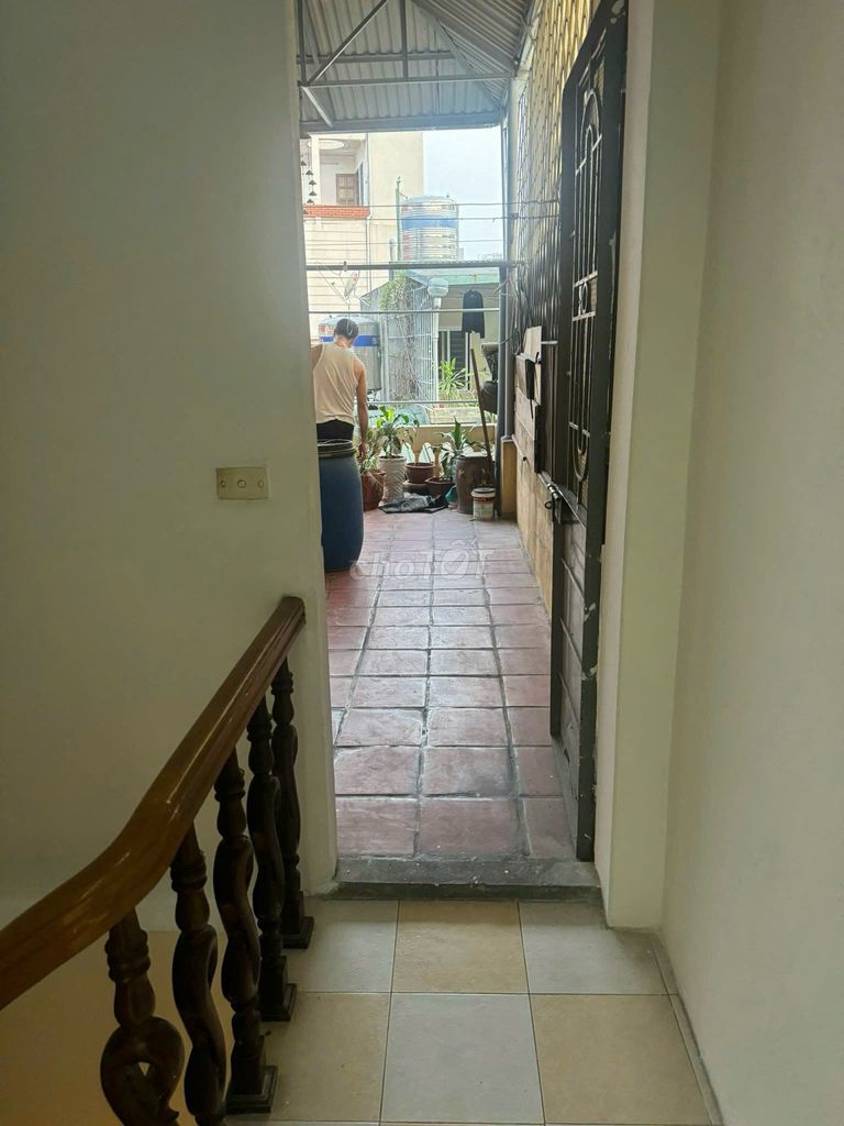 Rent Ngõ Văn Hương.