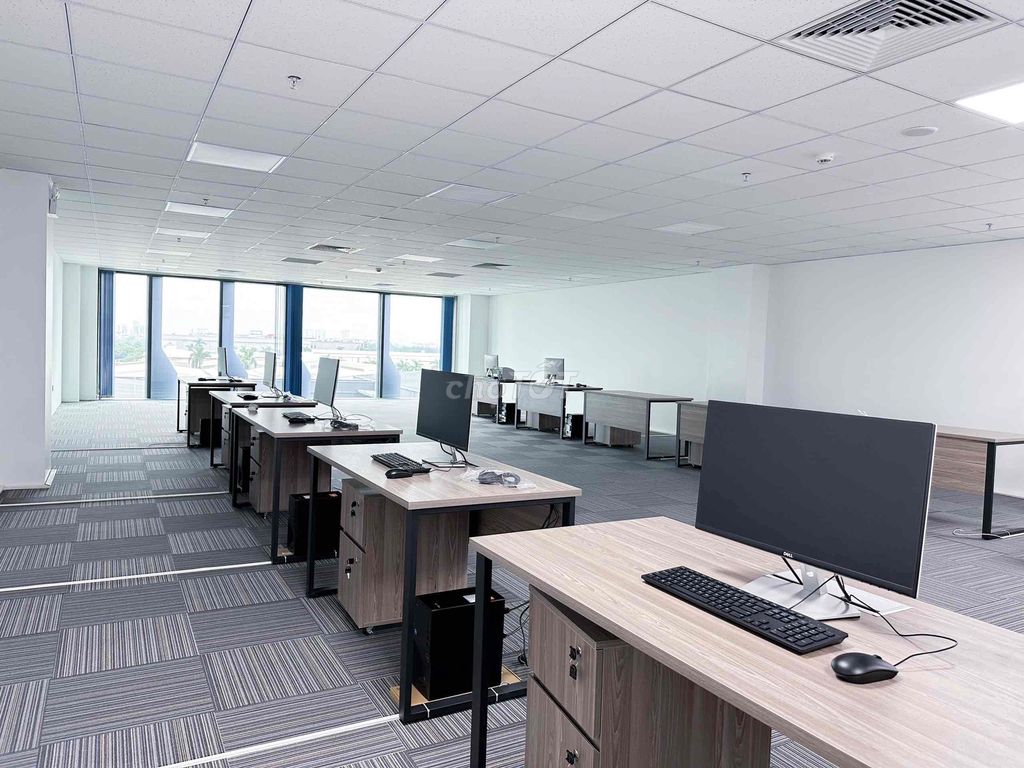 Rent a Đội Cấn-Ba Đình businessman