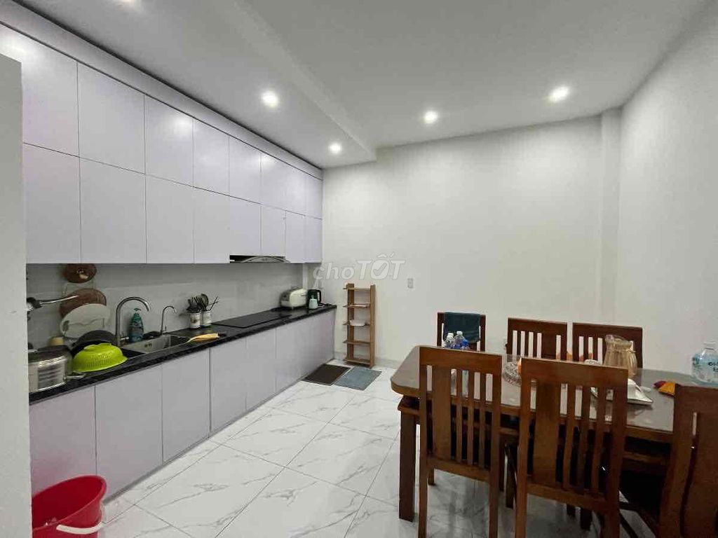 Rent Hàm Nghi, 60 M 6th floor.