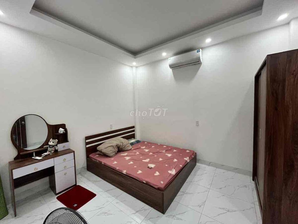 Rent Hàm Nghi, 60 M 6th floor.