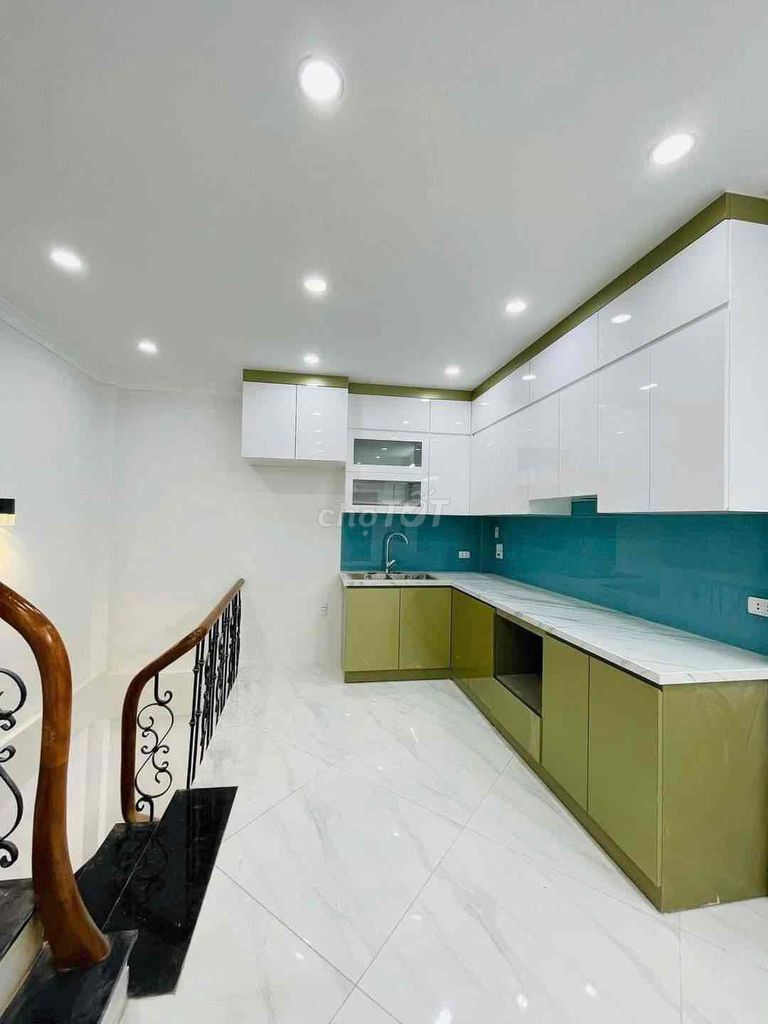 Rent t1,2,3 as an office, online business.
