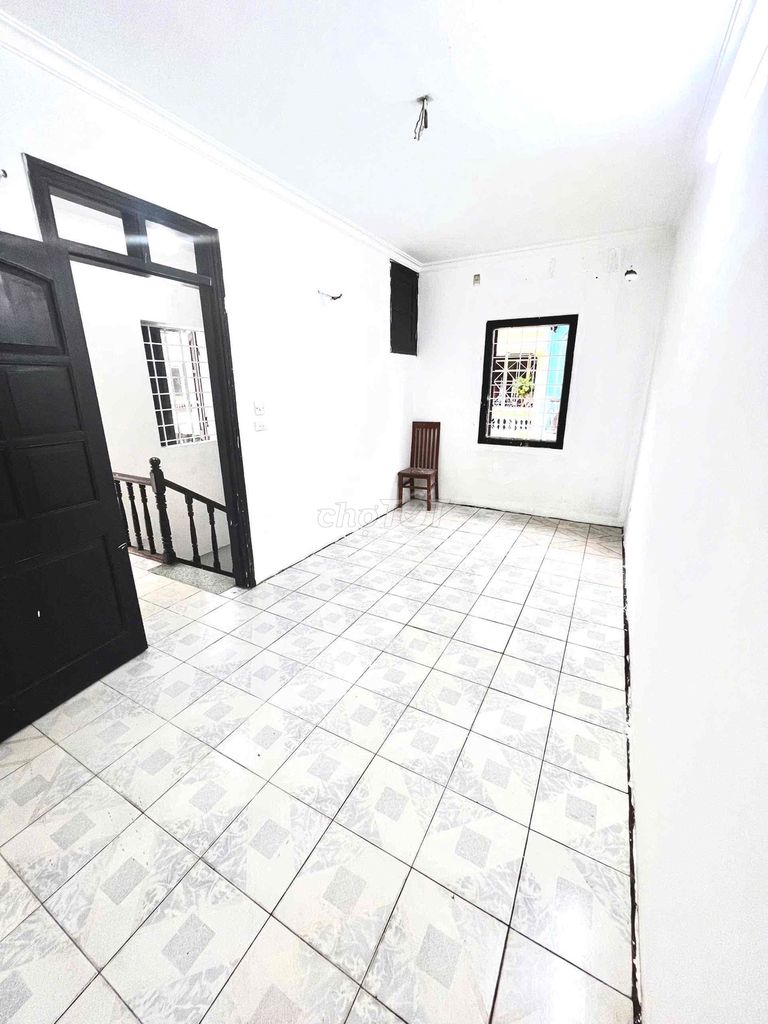 Rent out the Knums with Trường Chinh, avoidable car, corner block, 50 m2 x4 T.