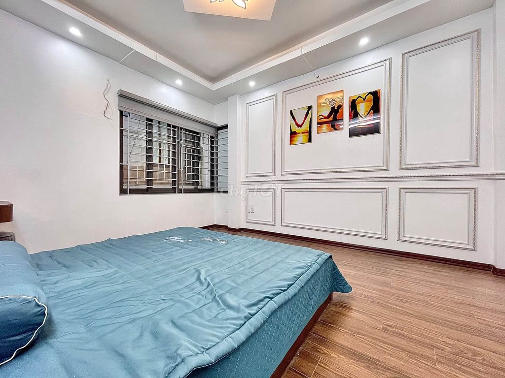 Rent the entire house at 108 Đông Thiên, 3 bedrooms, 10 million.