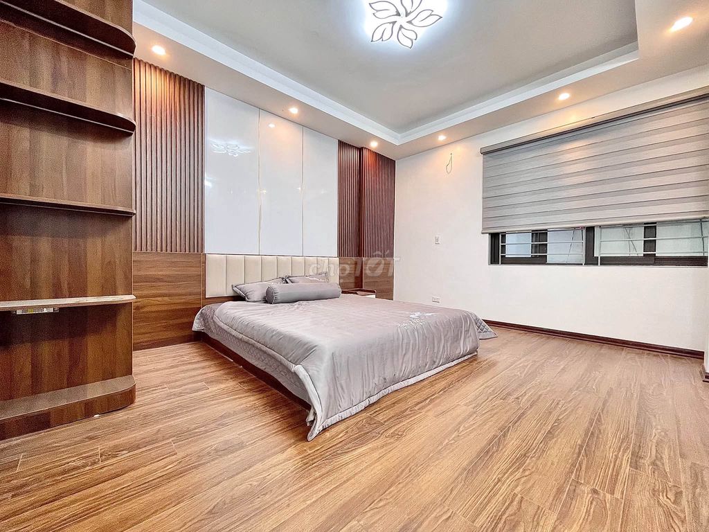 Rent the entire house at 108 Đông Thiên, 3 bedrooms, 10 million.