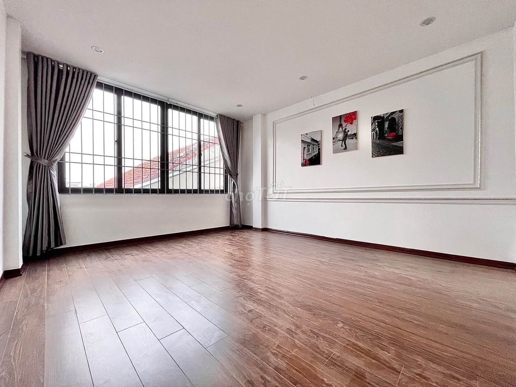 Rent the entire house at 108 Đông Thiên, 3 bedrooms, 10 million.