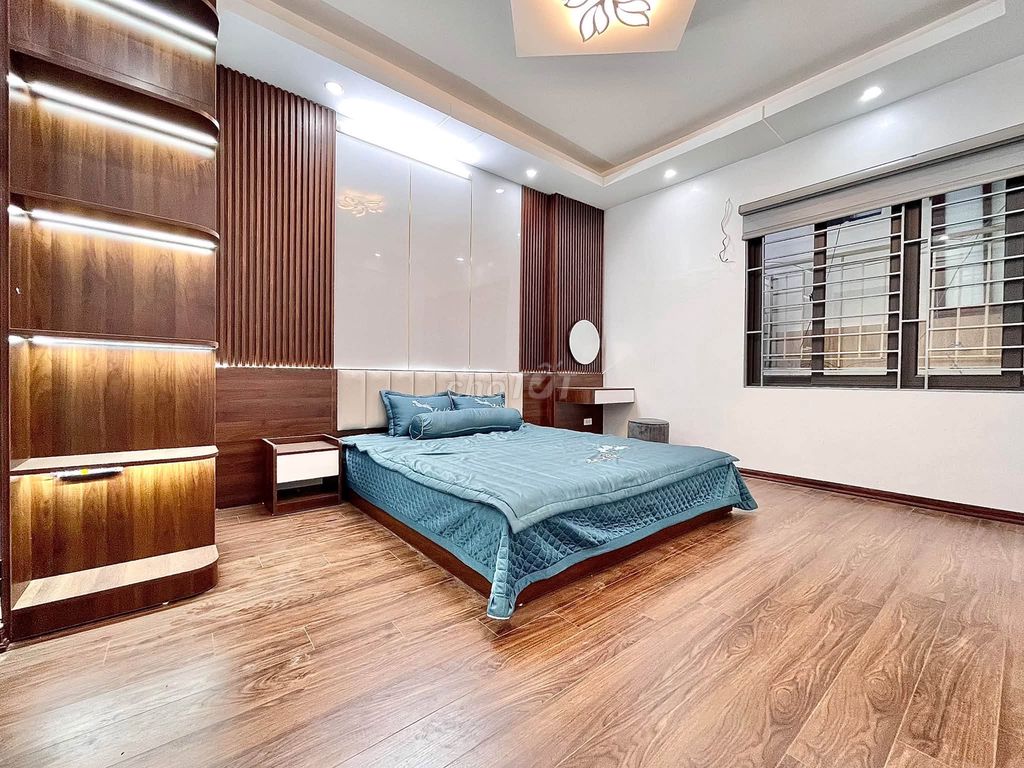 Rent the entire house at 108 Đông Thiên, 3 bedrooms, 10 million.