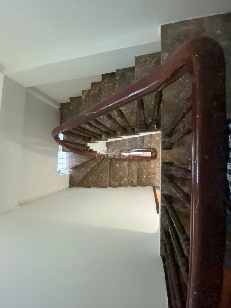 Rent the original house at Route 99 Định Công hạ.