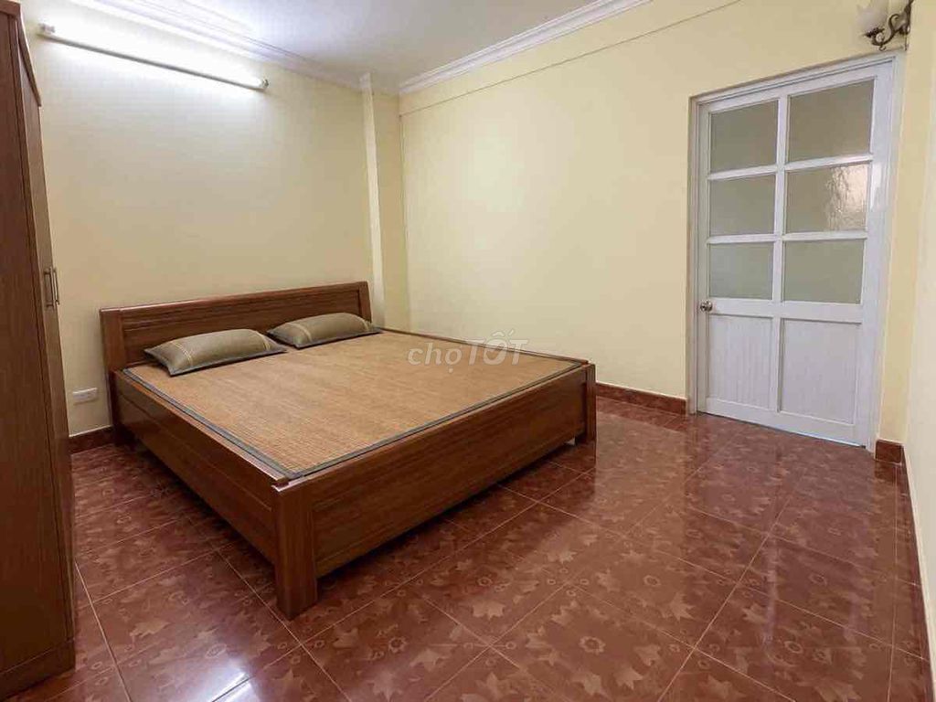 Rent an entire Dương Văn Bé street 30 m2 x5 T at 9 million apiece