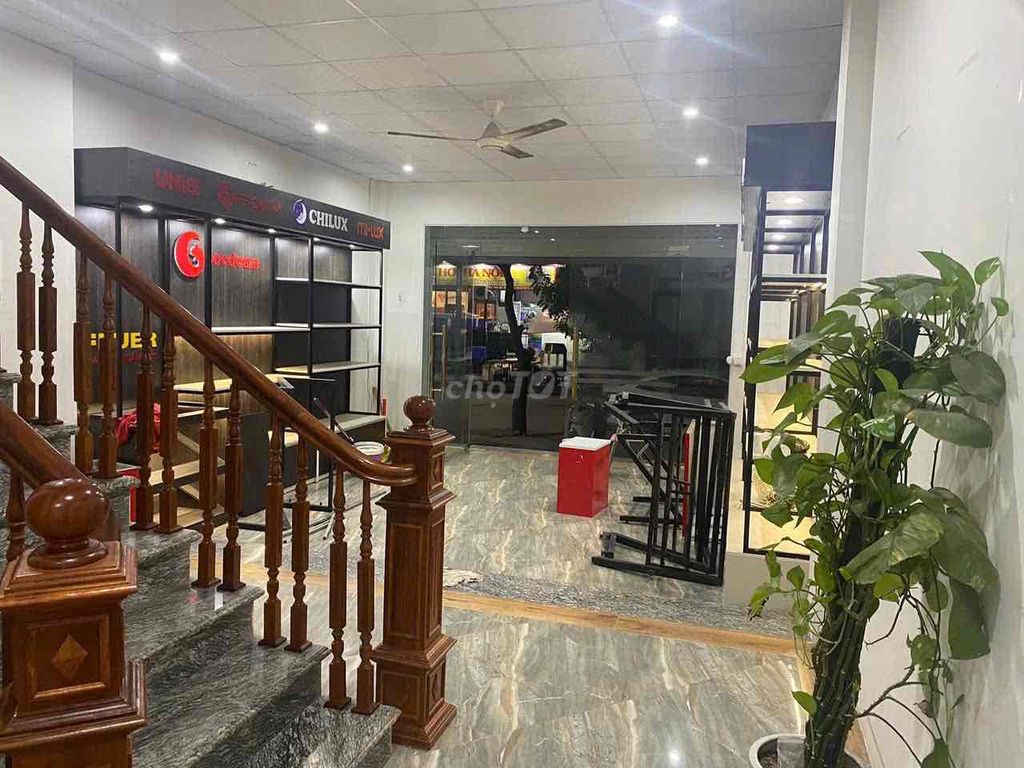 Rent the house right next to hudd v. Xuân Phương 110 M 4 million.