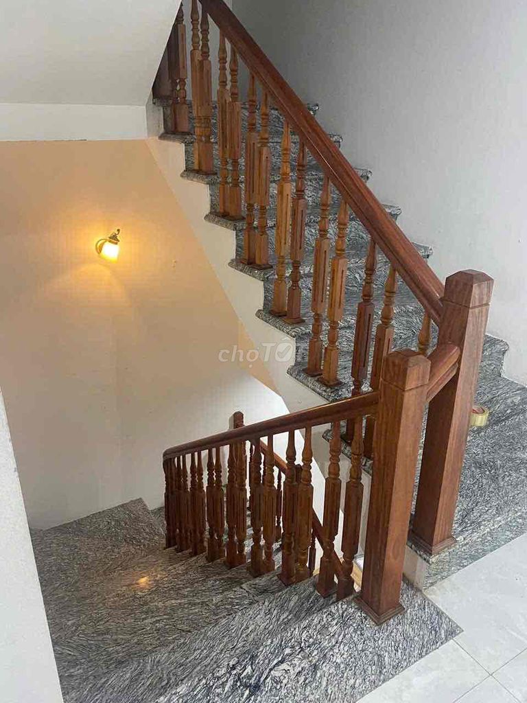Rent the house right next to hudd v. Xuân Phương 110 M 4 million.