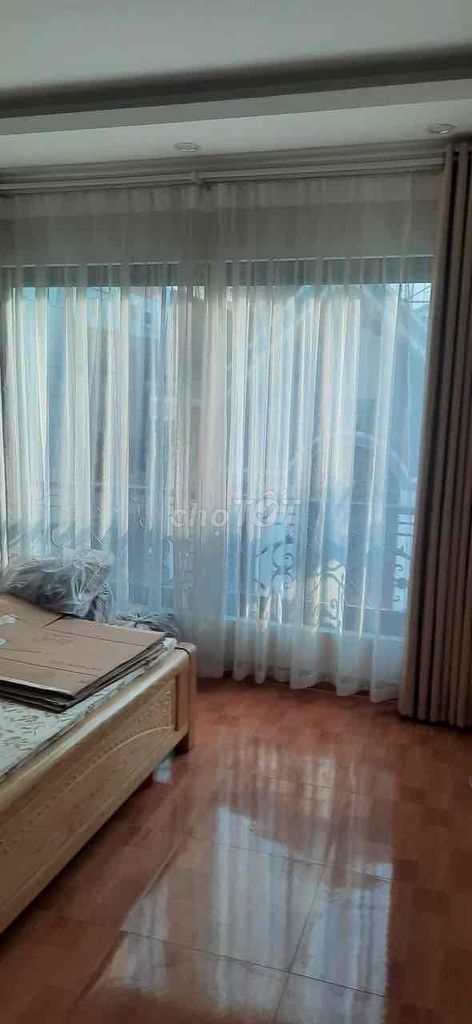 Rent the original Vạn Phúc with 45 M 4th floor bedroom, 9 million.