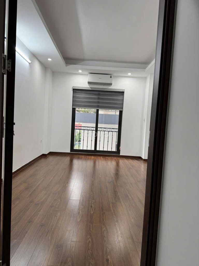 Rent the original Thạch Bàn, Long Biên
