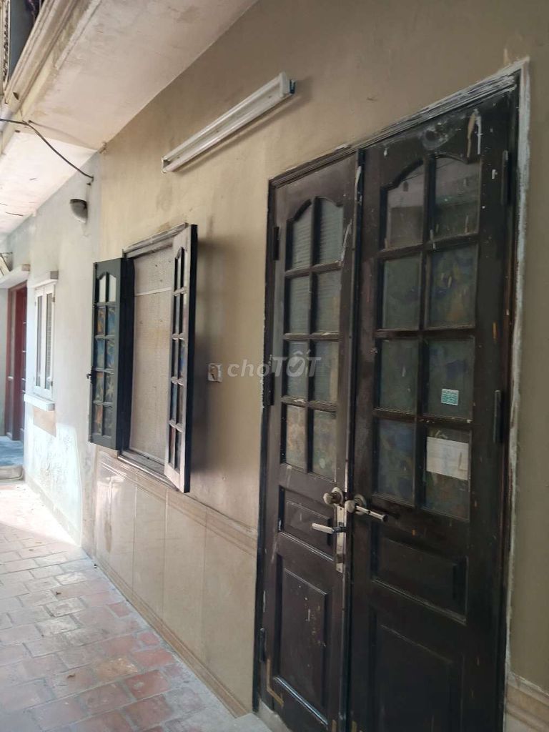 Rent the whole place on thiền quang.