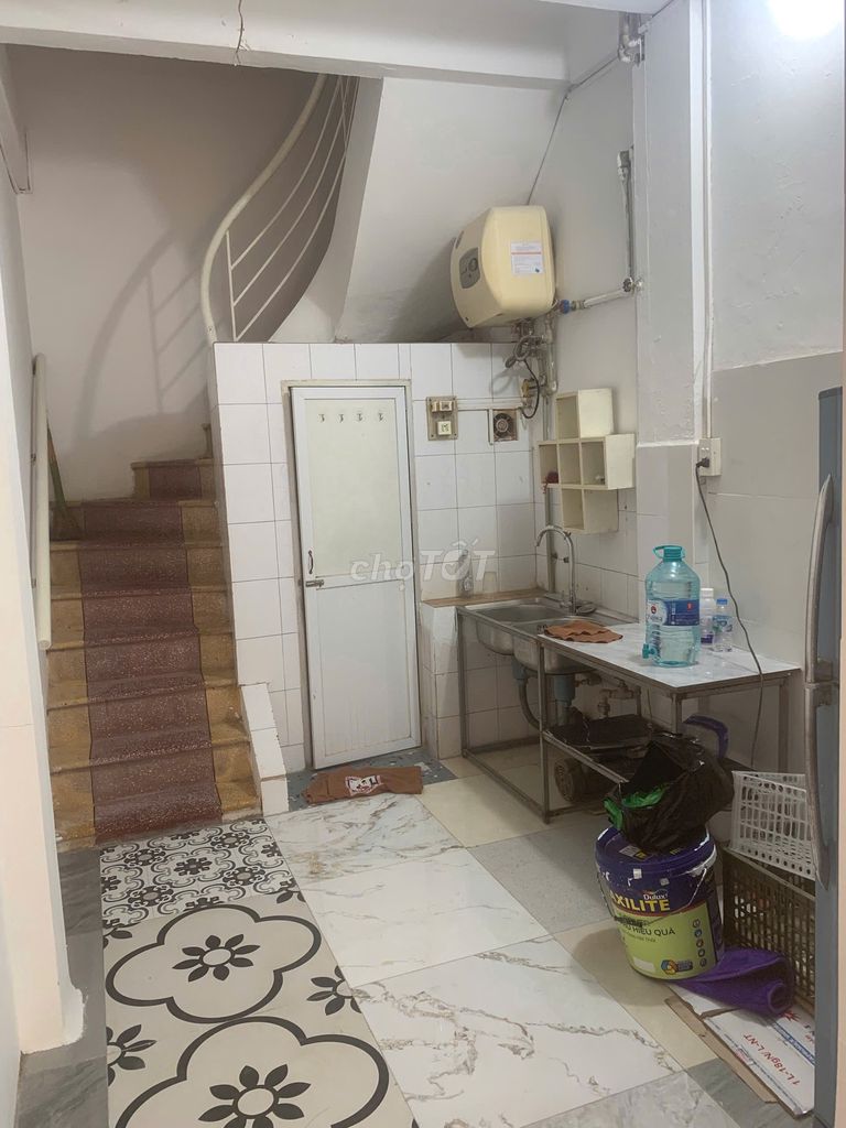 Rent a 205 Khương Thượng street house.