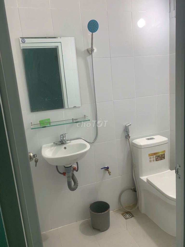 Rent a 205 Khương Thượng street house.