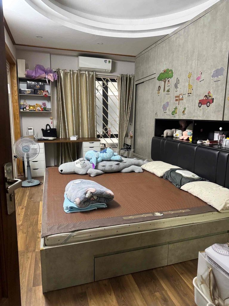 Rent Vĩnh Hưng Hoàng Mai private residences. It's just a nice, full-size place.