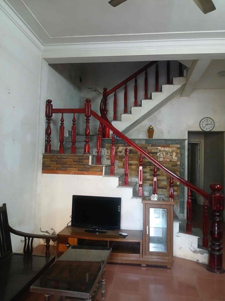 Rent the original Kẻ Tạnh Giang Biên Long Biên Inland