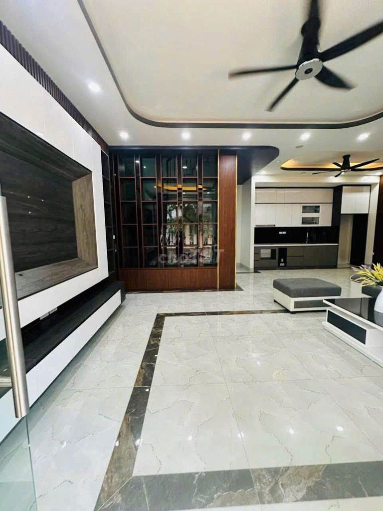 Rent a four-story Tây Tựu Bắc Từ Liêm, 75 meters2, 10 million.