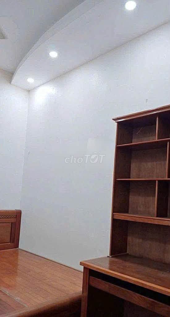 Rent 65 m2 x 3 floors, Bắc Từ Liêm, Hanoi