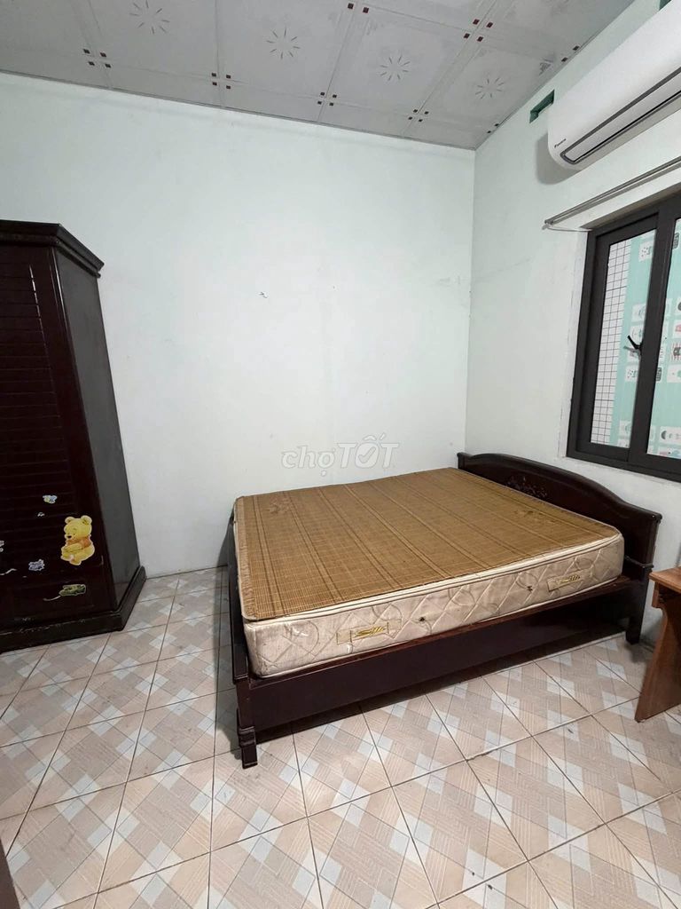 Let's rent the Old House 60 meters, 3 stories, 3 sleeps in full interior