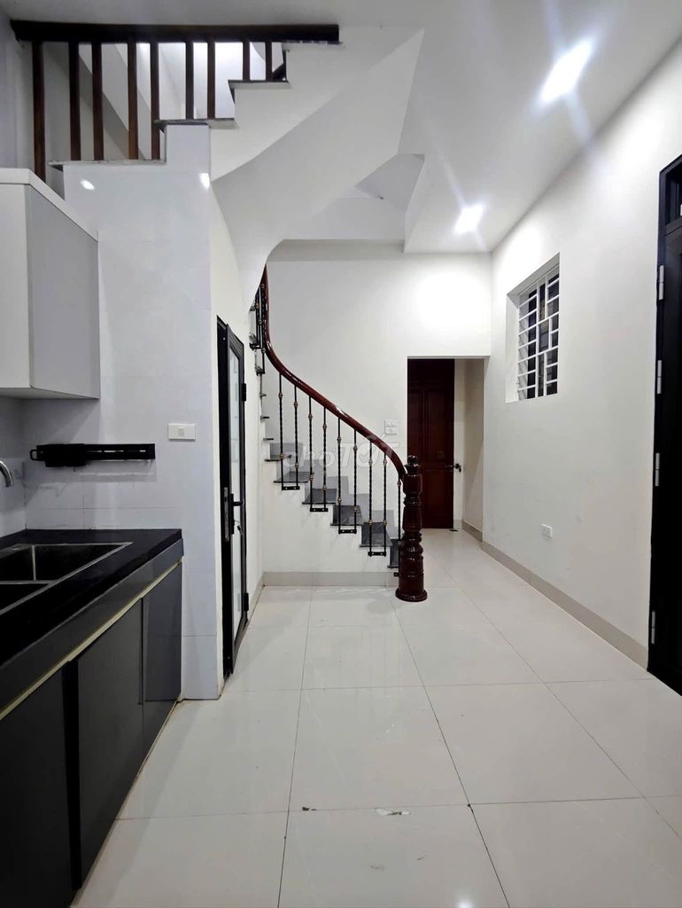Ngõ 67 Giáp Bát new home, Hoàng Mai, 22 meters 2 x 4 floors, 2 bedrooms