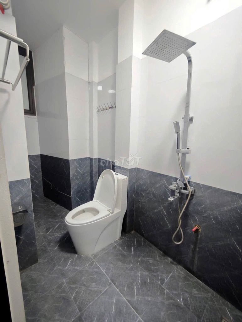 Ngõ 67 Giáp Bát new home, Hoàng Mai, 22 meters 2 x 4 floors, 2 bedrooms