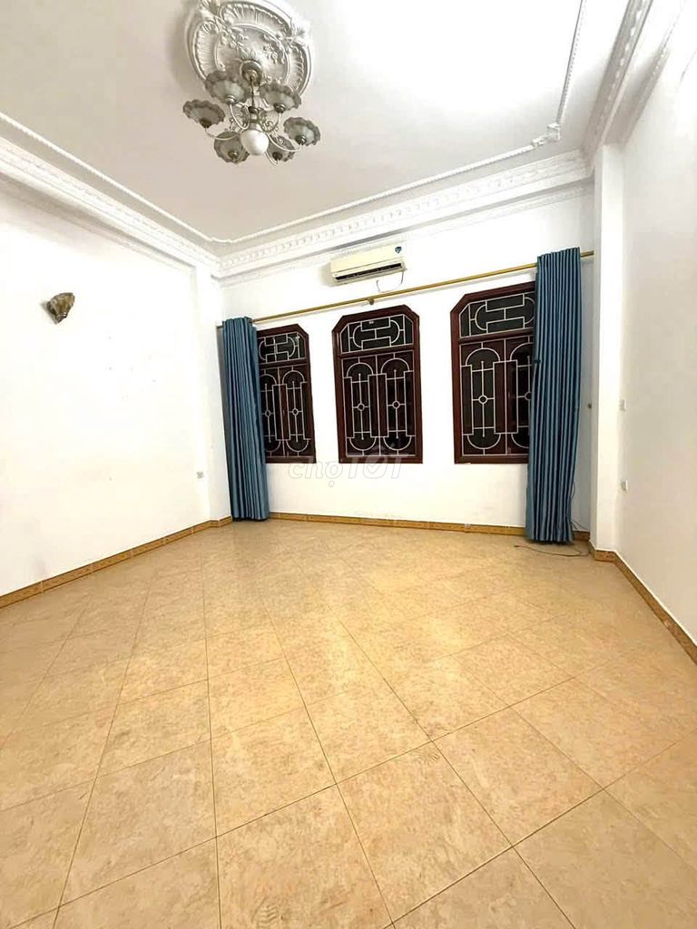 Rent the original Kim Mã, Ba Đình, 35 m2 x 4 floors, 2 sleeps