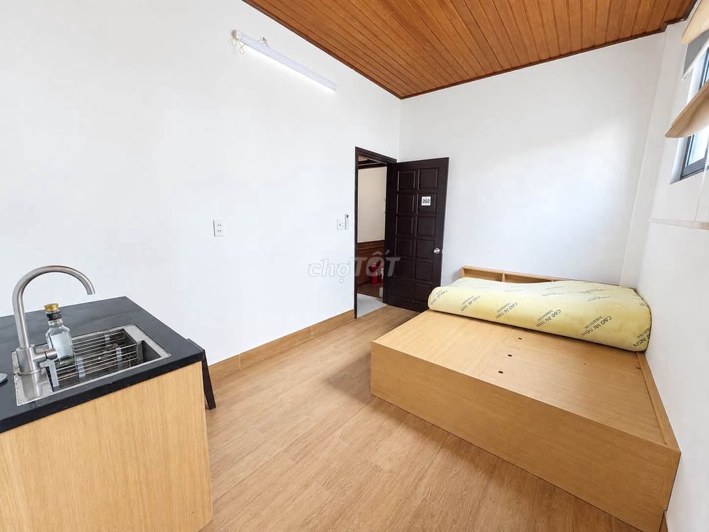 Rent a full-intent hotel at the heart of Da Nang.