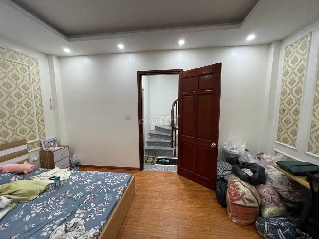 Rent a 5th floor Swedish A, Thanh Trì