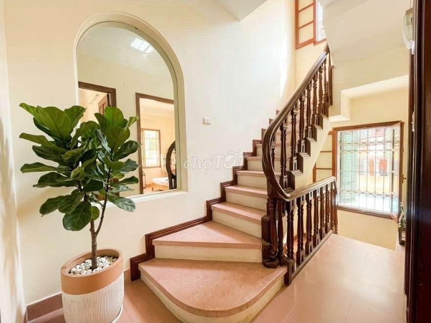 Rent a whole 5th floor house to sleep in Nguyễn Huy Tự Nguyễn Huy Tự-Chany Hall.
