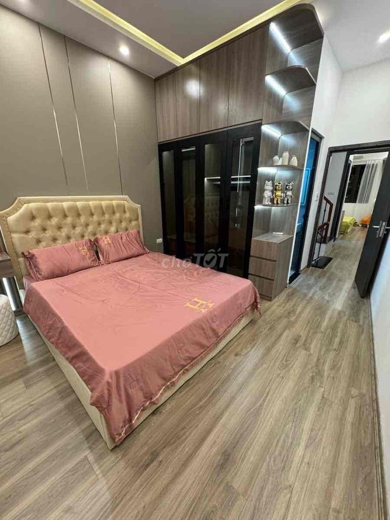 Rent an entire Mỹ Đình area of 45 m2 x 5 level 5 bedroom full of 14 million
