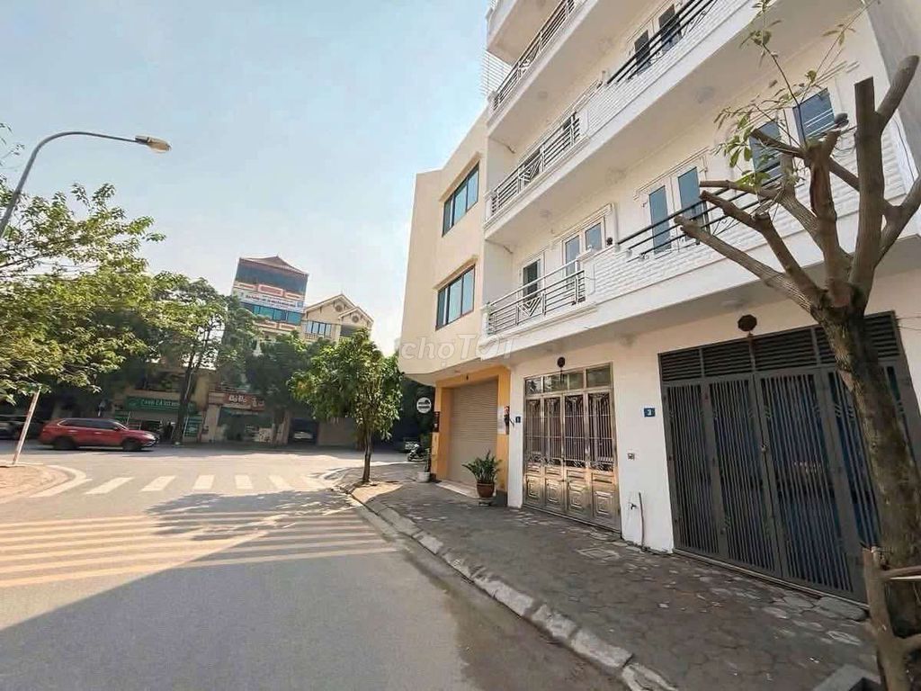 12 million-- four Phạm Khắc Quảng bedrooms, Giang Biên-- oh, avoid.