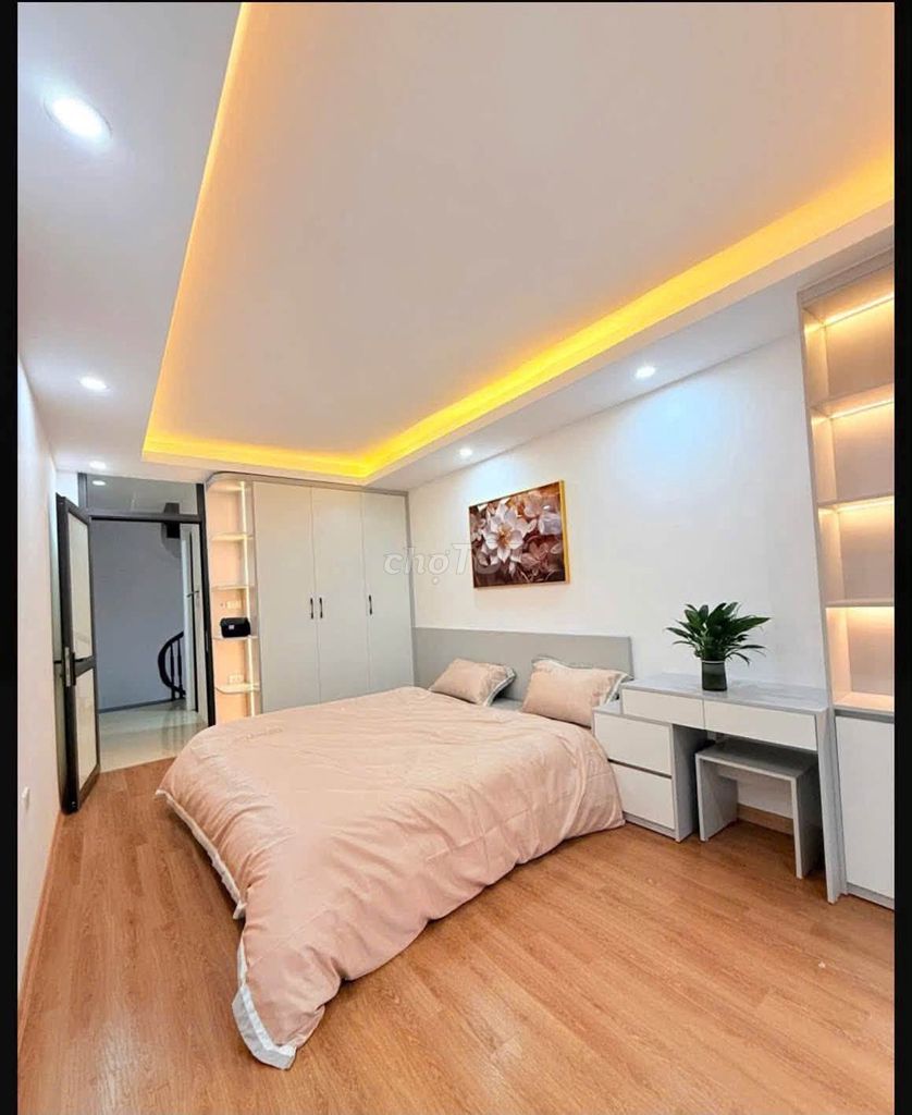 Rent an entire Qq Street, 35 meters2, 3 sleeps, full interior