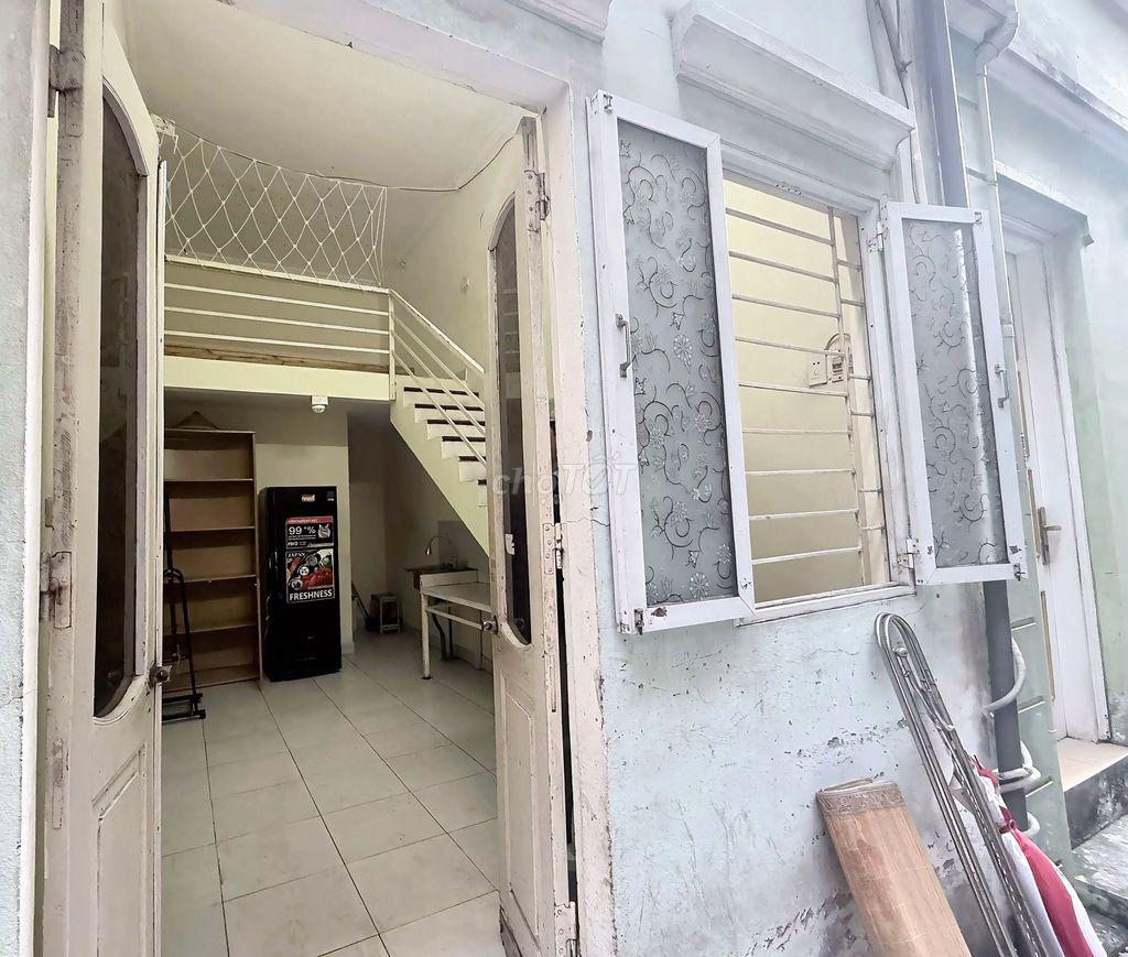 Rent your own house. - Đặng Văn Ngữ, Kim Liên.
