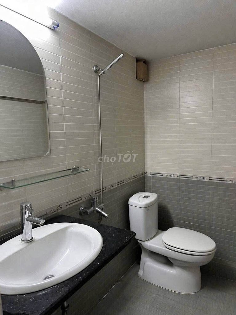 Rent the original House of Calf, Hai Bà Trưng, 30 m2 x 5 floors