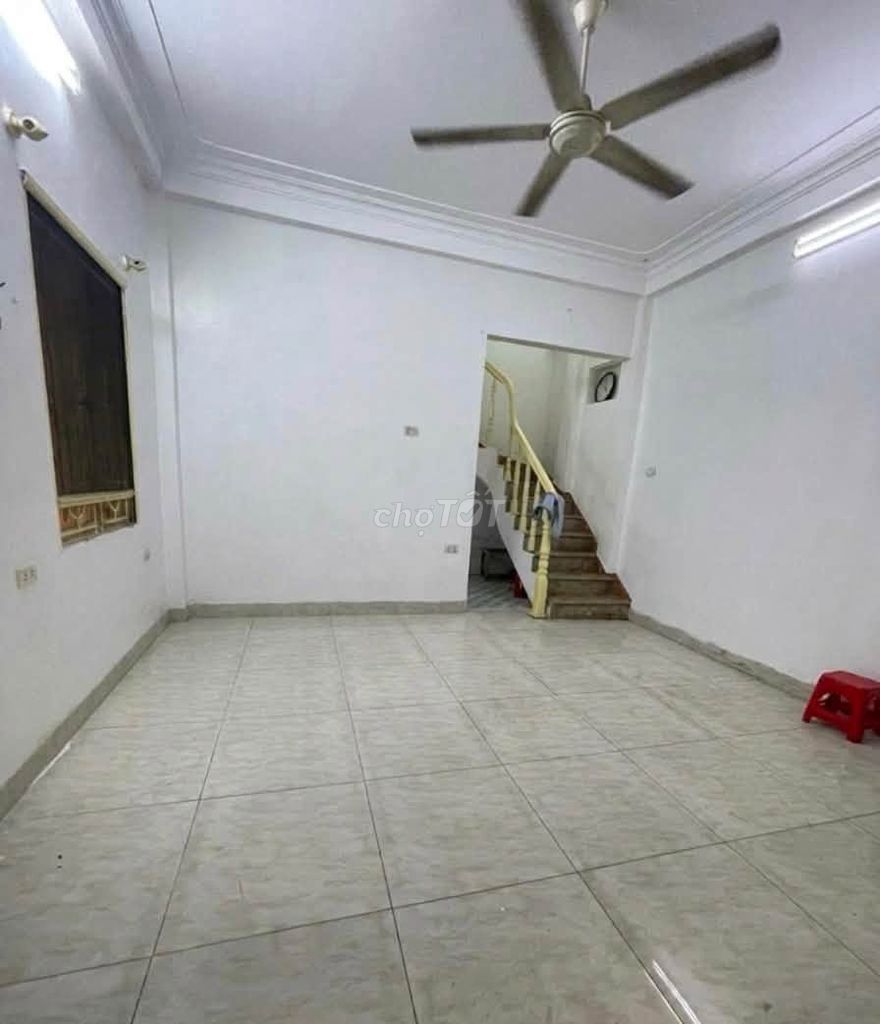 Rent the original building 43 meters2, 5 stories, 3 bedrooms, 10 million a month, Hai Bà Trưng