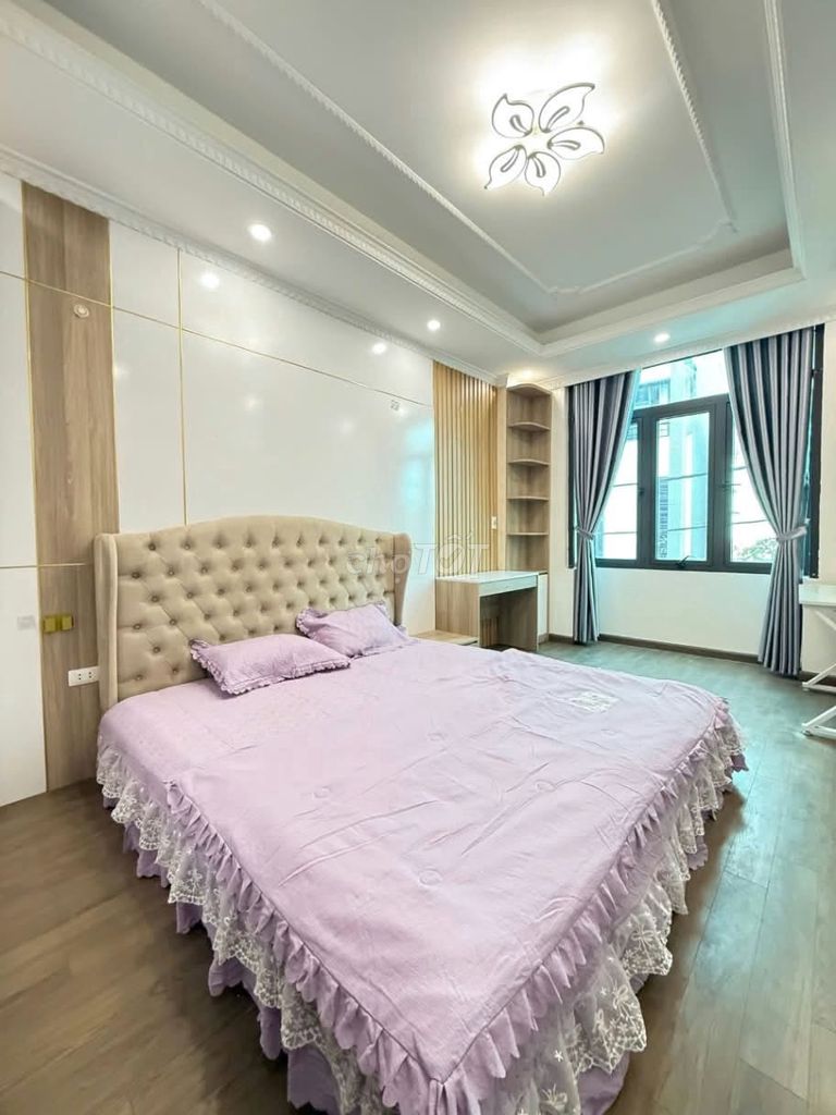 Rent the entire 5 story house, 3 bedrooms, full interior, Hoàng Mai