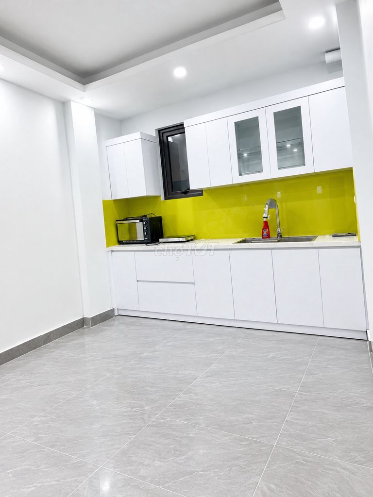 Rent Phúc Xá-Rie, 3 bedrooms full of stuff, deliver the house now.