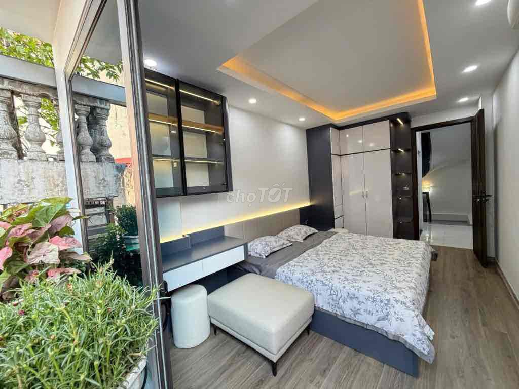 Rent your own Bạch Mai 35 m2*4th floor sleeps full of nice clothes right here.