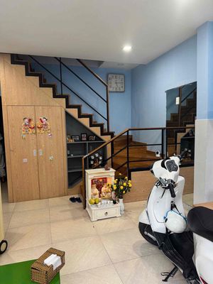 Rent two bedrooms. Two bathrooms. Full interior. Ten million.