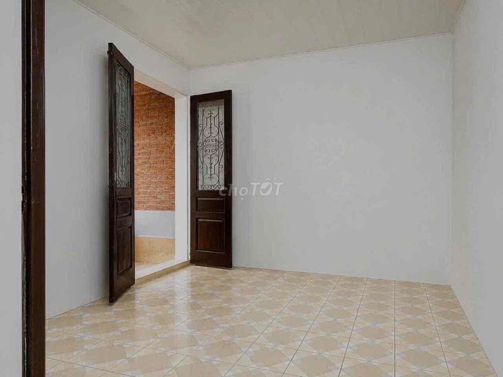 Rent a separate house - street Thanh Nhàn - Right here