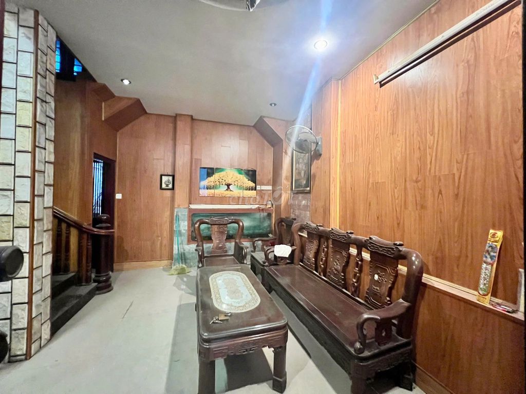 Thụy Khuê Street, 3 sleeps at 12 million, full furniture, neighborhood close, clean.
