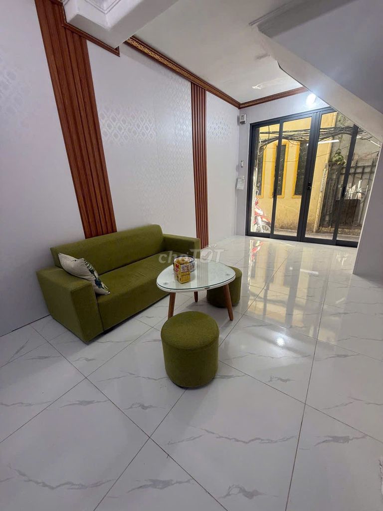 Home is $1.6 million, Lạc Long Quân Street, new house, brand new furniture, fresh and clear.