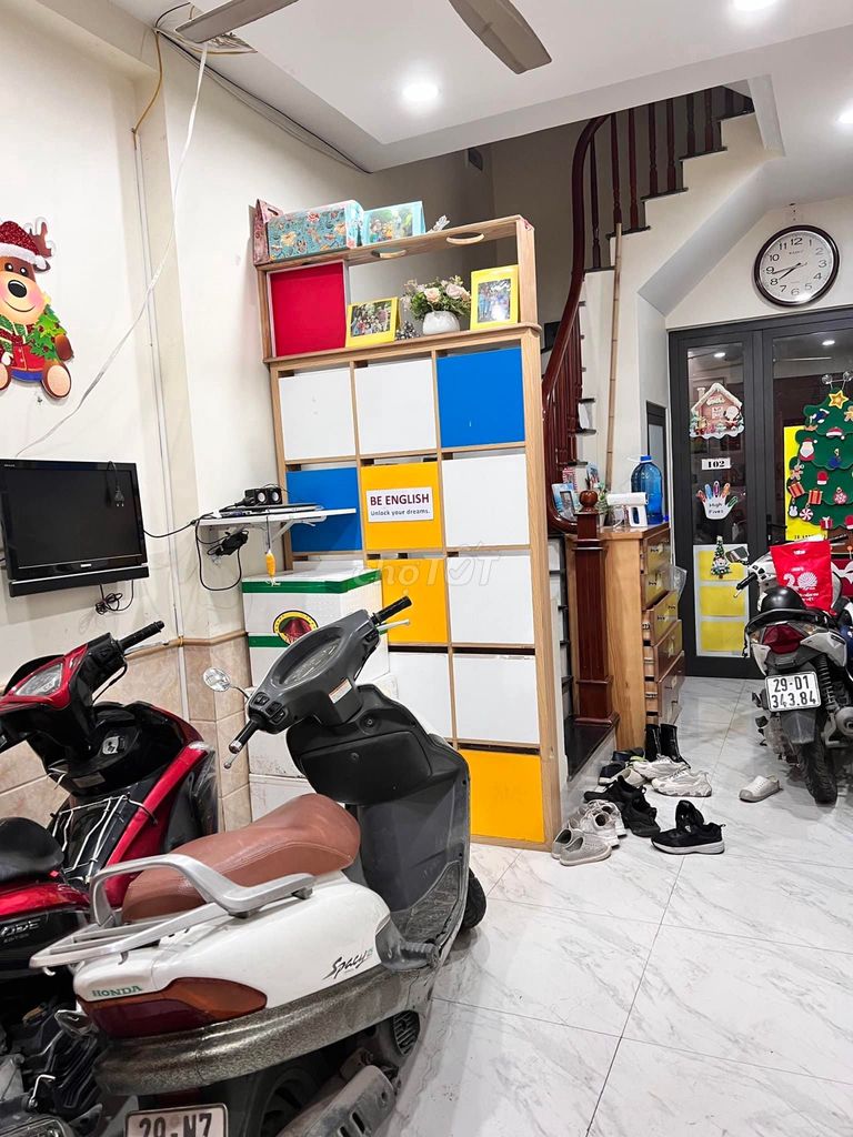 Rent the main house of the 66th street in Lake Rui Xi area 50 meters x 4th floor bedroom