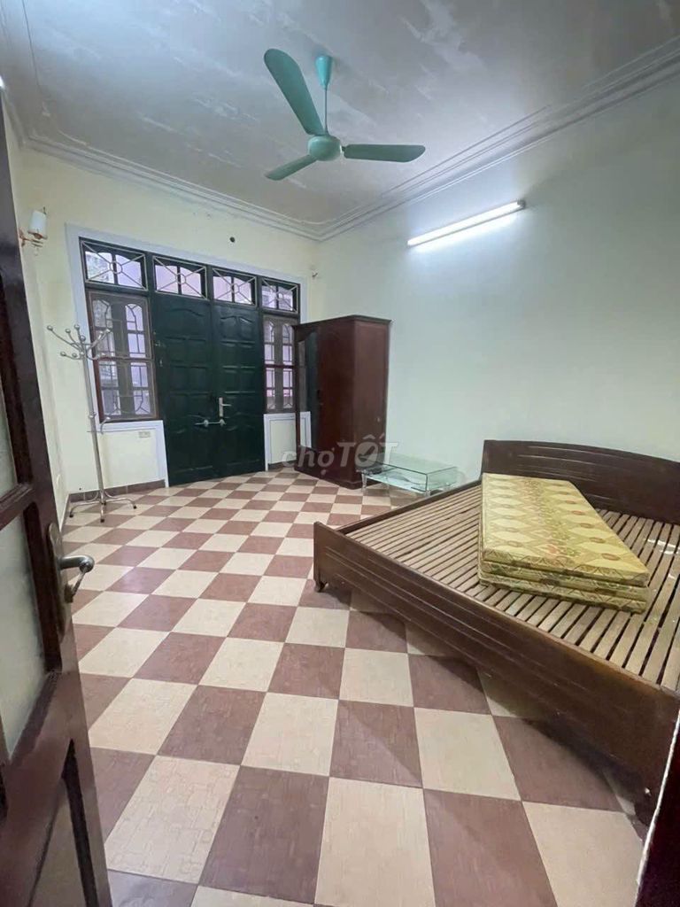 Rent Ngõ 1 Bùi Xương Trạch, Thanh Xuân, 50 meters, 8 million